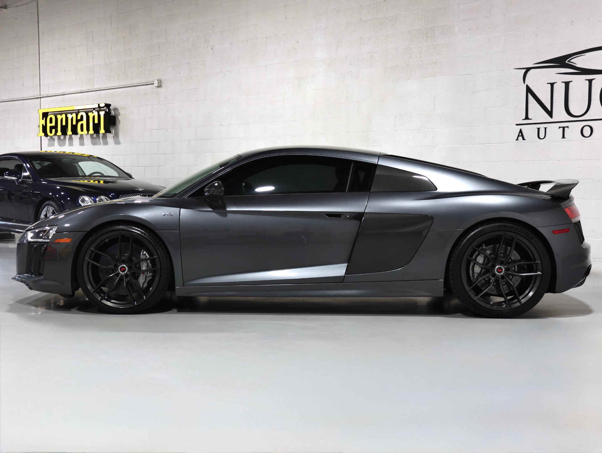 Used 2017 Audi R8 V10 plus AWD/4WD image 11