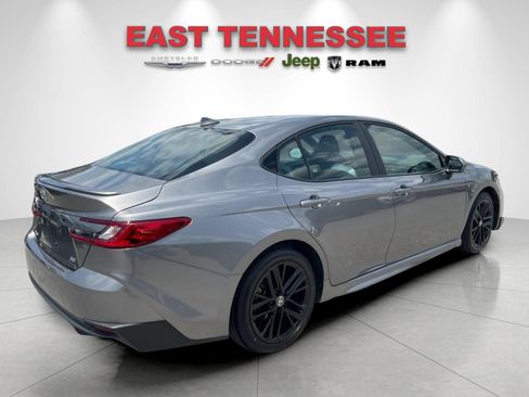 Used 2025 Toyota Camry SE FWD image 3