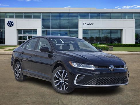 New 2026 Volkswagen Jetta SE image 1