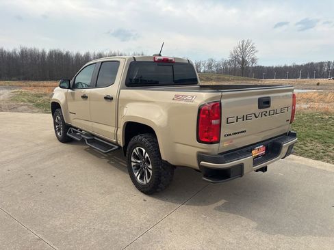 Used 2022 Chevrolet Colorado Z71 AWD/4WD image 7