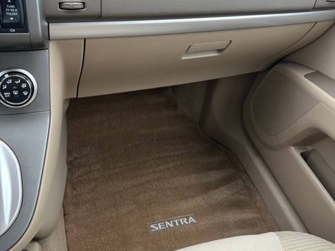 Used 2012 Nissan Sentra 2.0 S FWD image 16