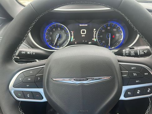 New 2026 Chrysler Pacifica Select image 24