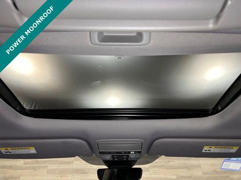 Used 2022 Honda Odyssey Elite image 5