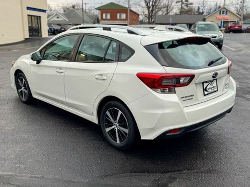 Used 2020 Subaru Impreza Premium image 3