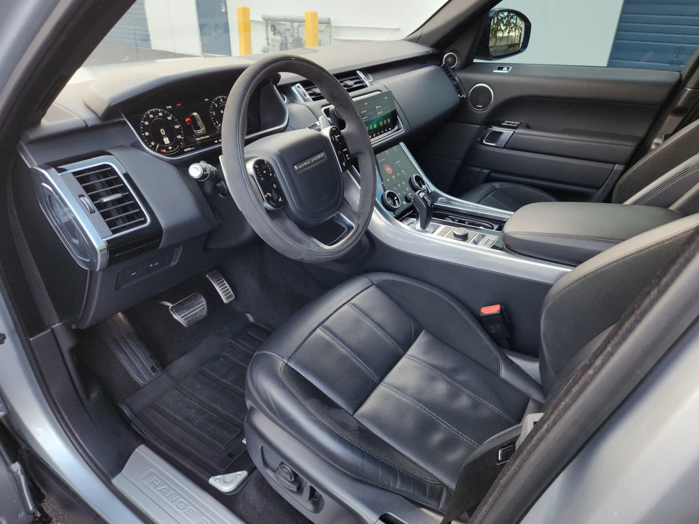 Used 2020 Land Rover Range Rover Sport HST AWD/4WD image 7