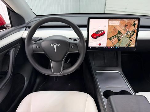 Used 2023 Tesla Model Y Long Range AWD/4WD image 19