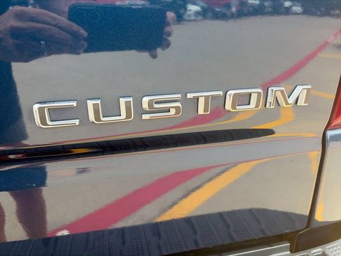 Used 2020 Chevrolet Silverado 1500 Custom w/ Custom Value Package AWD/4WD image 32