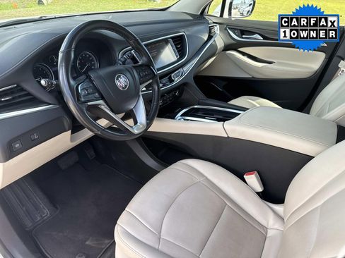 Used 2023 Buick Enclave Essence image 24