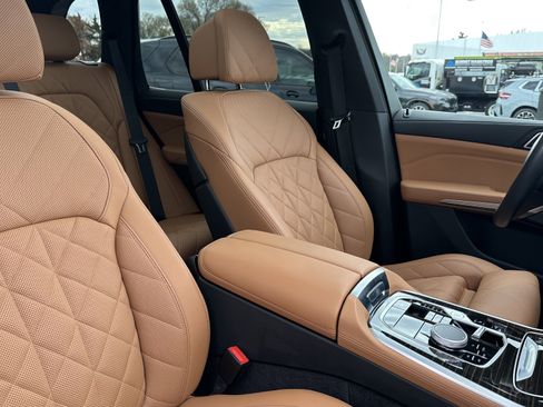 Used 2025 BMW X5 xDrive40i image 33