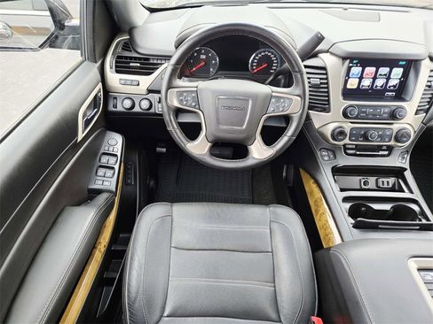 Used 2017 GMC Yukon Denali w/ Open Road Package image 11