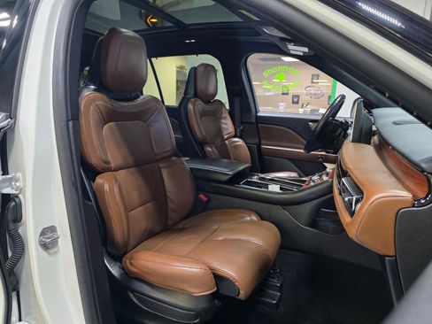 Used 2020 Lincoln Aviator Reserve w/ Equipment Group 202A AWD/4WD image 29