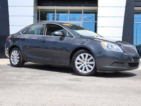 Used 2016 Buick Verano w/ Comfort Package FWD image 2
