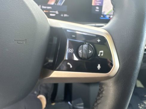 Used 2026 BMW iX xDrive45 w/ Premium Package image 25