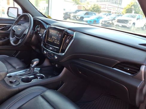 Used 2023 Chevrolet Traverse LT w/ LT Premium Package AWD/4WD image 20