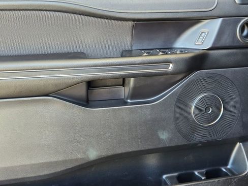 Used 2021 Ford Expedition XL image 11