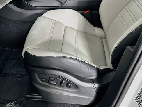 Certified 2026 Porsche Cayenne GTS AWD/4WD image 22