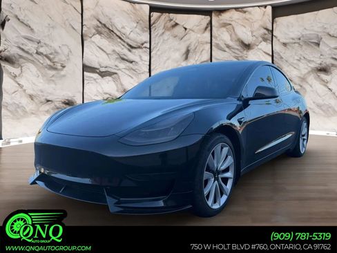 Used 2020 Tesla Model 3 Standard Range Plus RWD image 1