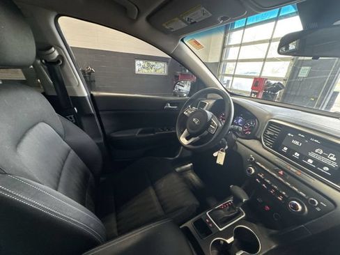 Used 2022 Kia Sportage LX FWD image 7