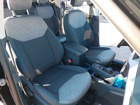 Used 2025 Ford Maverick XLT w/ Equipment Group 302A image 10