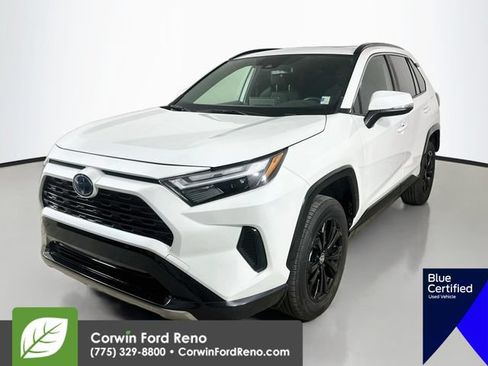 Used 2024 Toyota RAV4 SE w/ Convenience Package AWD/4WD image 4