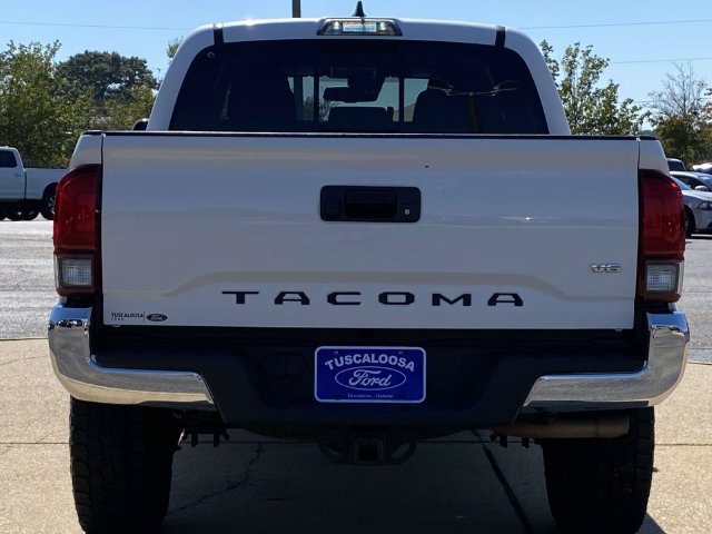 Used 2019 Toyota Tacoma TRD Off-Road AWD/4WD image 3