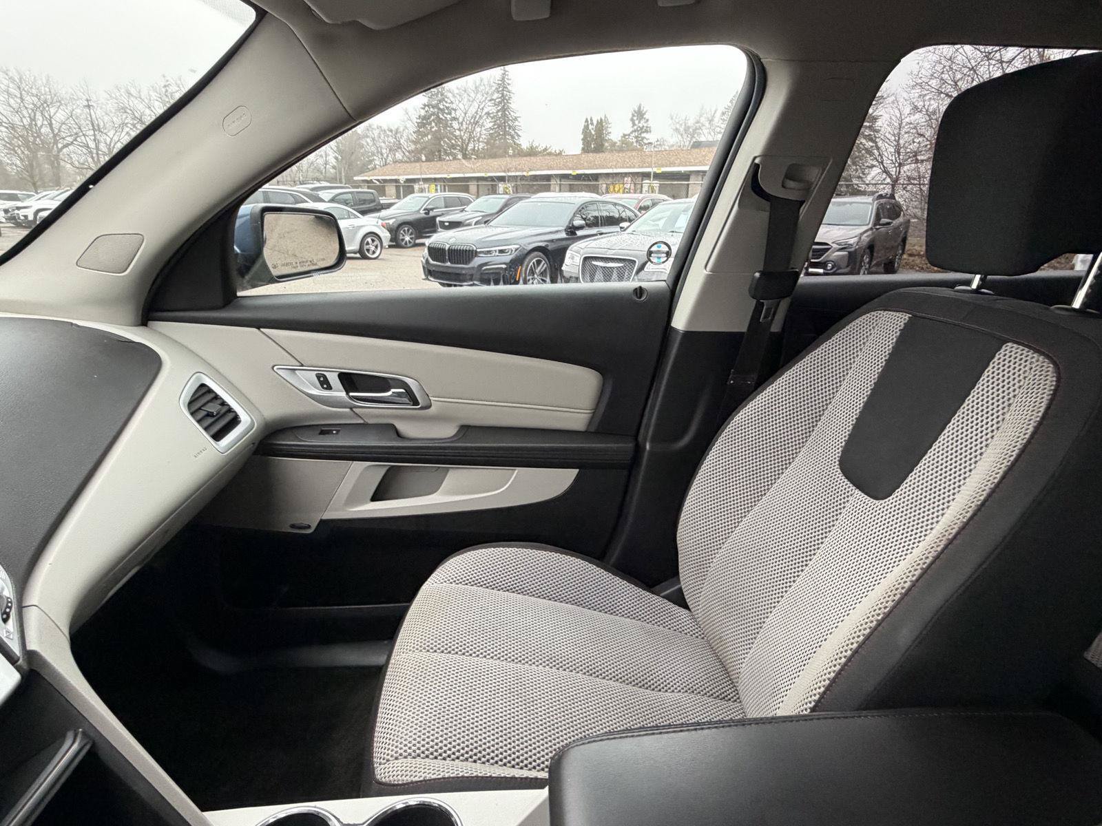 Used 2017 GMC Terrain SLE AWD/4WD image 18