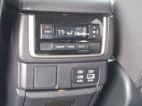Certified 2025 Subaru Ascent Premium image 13