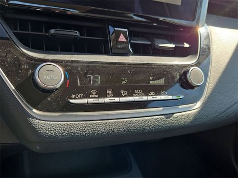 Used 2025 Toyota Corolla LE image 21