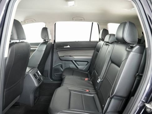 Used 2022 Volkswagen Atlas SE image 41