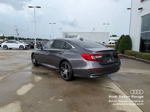 Used 2021 Honda Accord Touring image 4