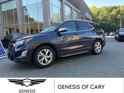 Used 2019 Chevrolet Equinox LT FWD image 1