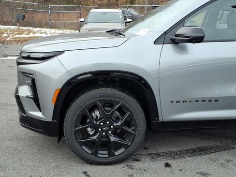 New 2026 Chevrolet Traverse RS image 7