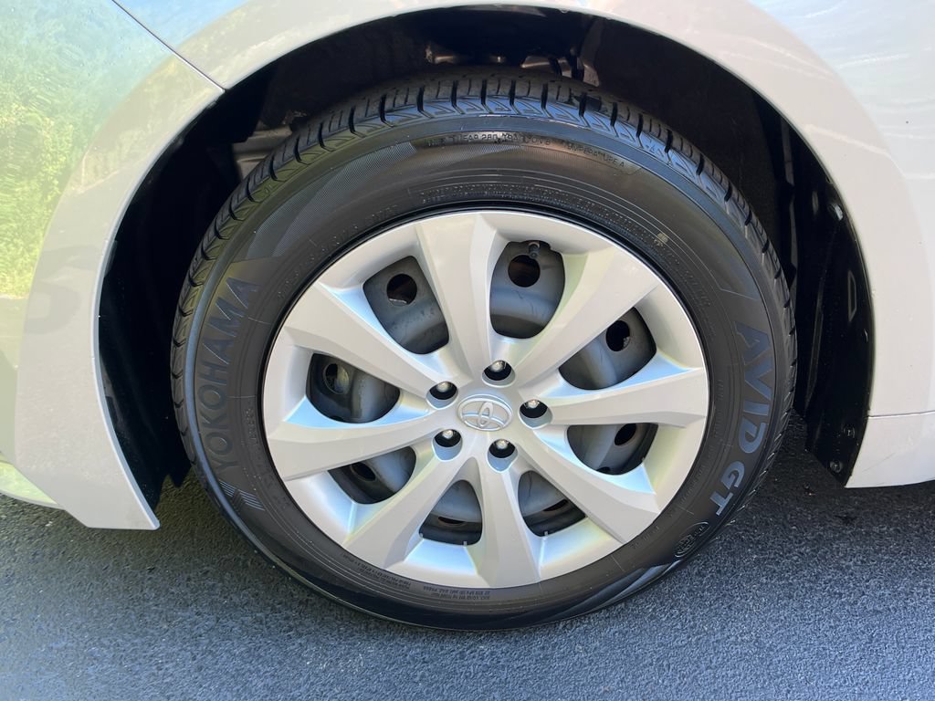 Certified 2023 Toyota Corolla LE w/ Carpet Mat Package (TMS) FWD image 24