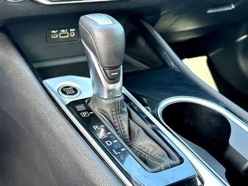 Used 2024 Nissan Altima 2.5 SV image 17