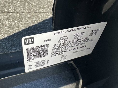 Used 2022 GMC Yukon SLE w/ Gmc Pro Safety Plus Package image 32