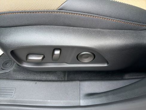 New 2026 Chevrolet Equinox ACTIV w/ LPO, Floor Liner Package AWD/4WD image 16