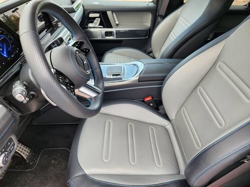 Used 2025 Mercedes-Benz G 580 w/ EQ Technology image 12