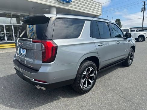 Used 2025 GMC Yukon AT4 w/ AT4 Premium Plus Package AWD/4WD image 2