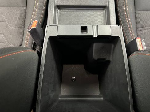 Used 2026 Nissan Frontier PRO-4X AWD/4WD image 44