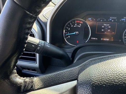 Used 2022 Ford F350 Lariat w/ Black Appearance Package image 37