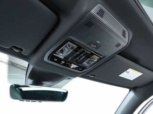 New 2026 Volkswagen Atlas Cross Sport SE image 26