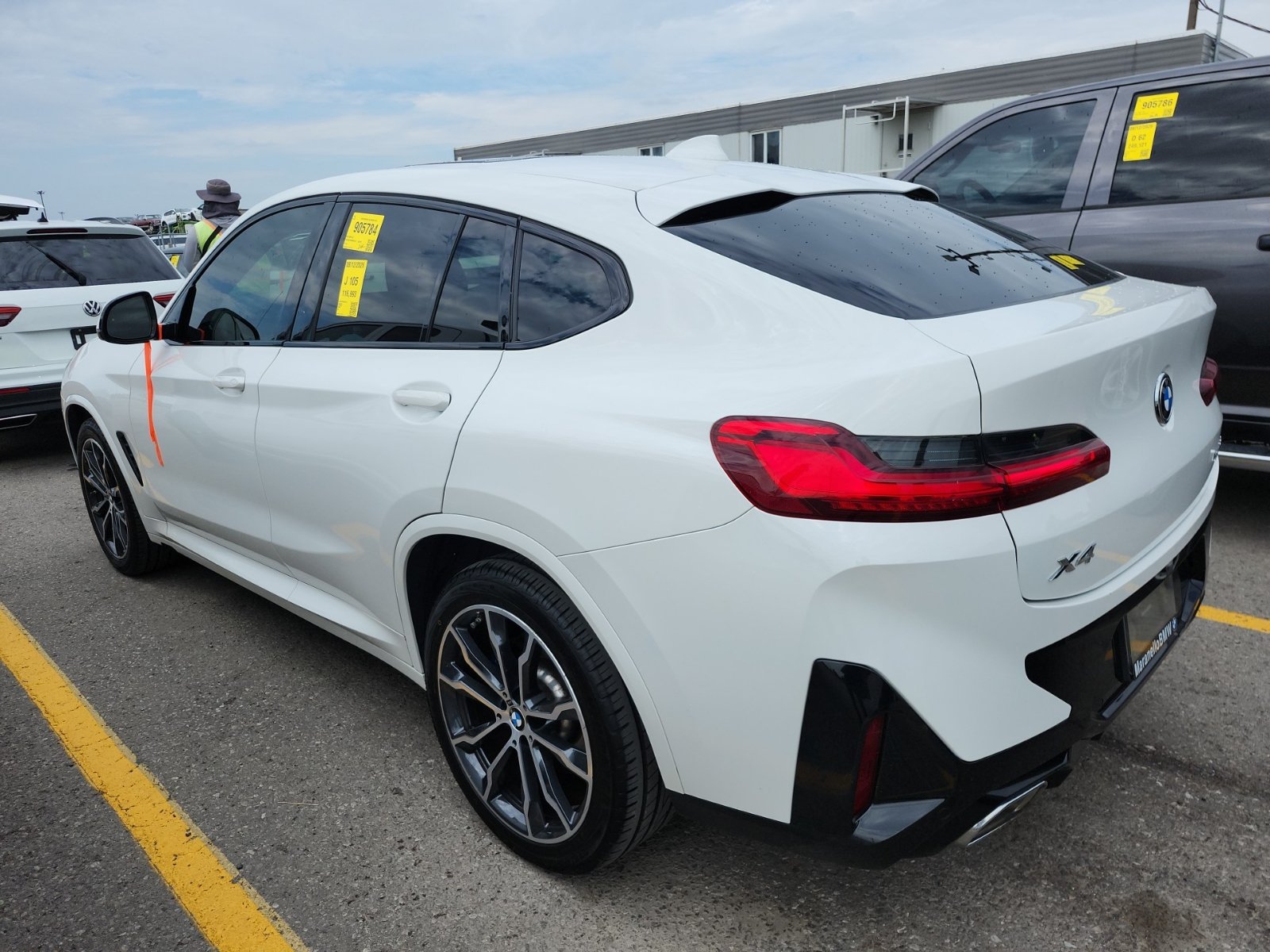 Used 2022 BMW X4 xDrive30i AWD/4WD image 6