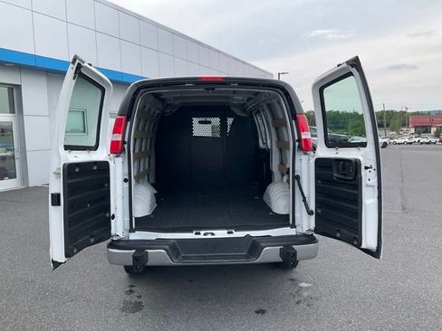 Used 2025 Chevrolet Express 2500 w/ Driver Convenience Package RWD image 16