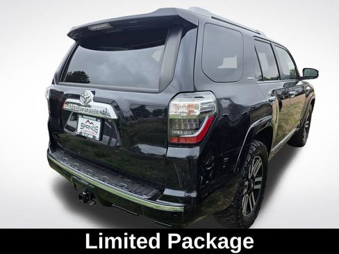 Used 2022 Toyota 4Runner Limited AWD/4WD image 5