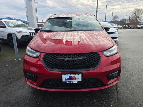 New 2026 Chrysler Pacifica Select image 7