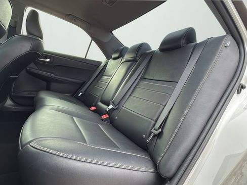 Used 2017 Toyota Camry XSE image 10