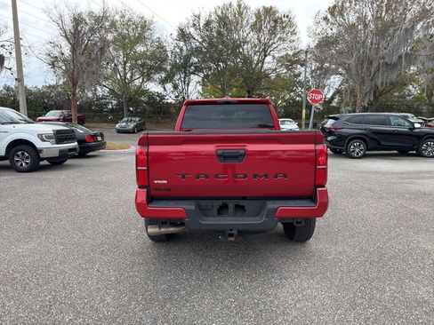 Used 2024 Toyota Tacoma TRD Off-Road image 4