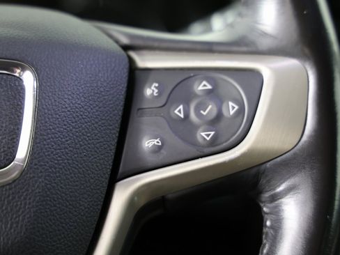 Used 2018 GMC Acadia Denali image 9