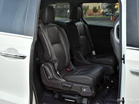 Used 2019 Honda Odyssey Touring image 13