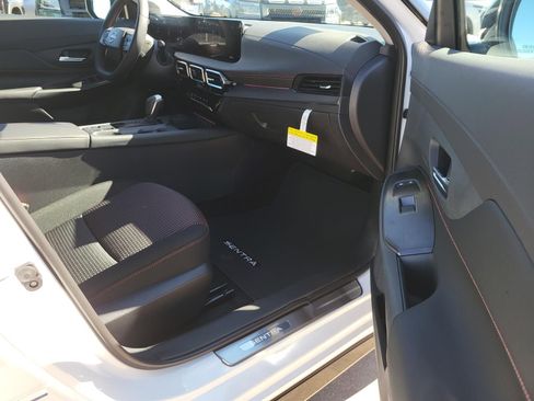 New 2026 Nissan Sentra SR image 13